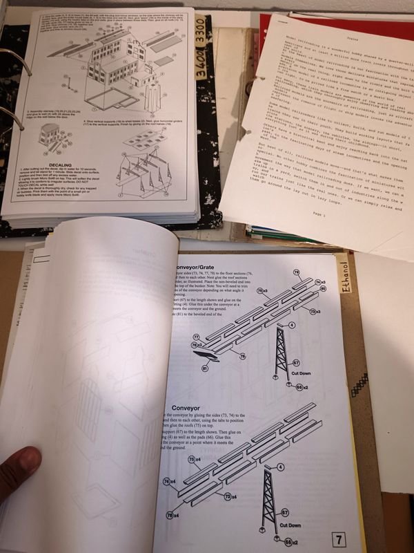 Tres encuadernaciones técnicas de ferromodelismo en inglés - imagen 2