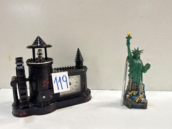 Reloj con Adorno de la Estatua de la Libertad y Molino