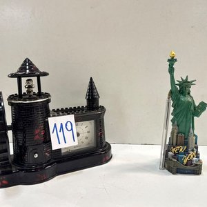 Lote anterior: Reloj con Adorno de la Estatua de la Libertad y Molino