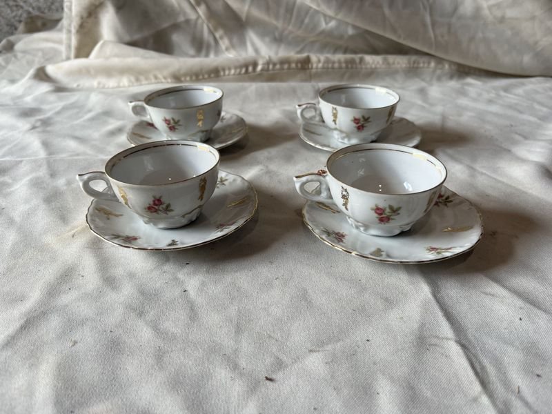 Lote siguiente: Tazas de café Bavaria, set de 4 piezas, excelente condición