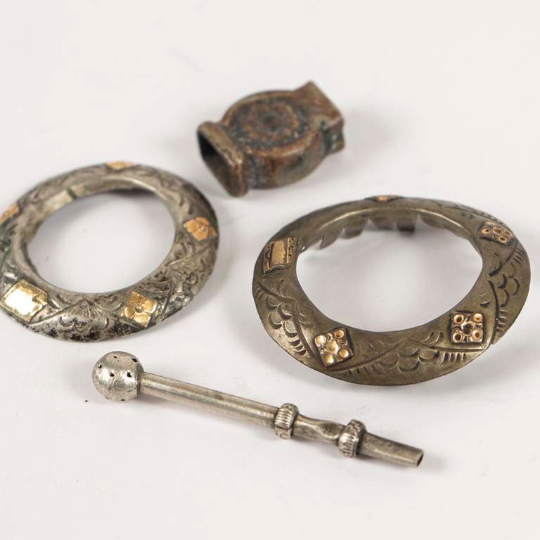Platería de metal con boquillas, pasador y bombilla - imagen 2