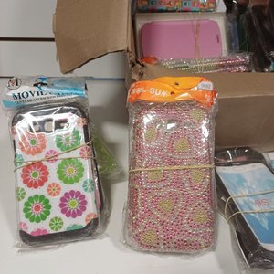 Estuches y Accesorios para Celular: Lote Variado - imagen 2