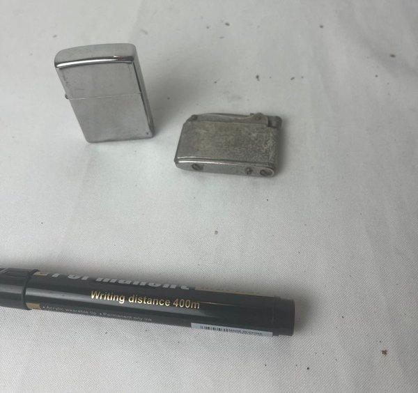 Par de encendedores para fumar - imagen 5