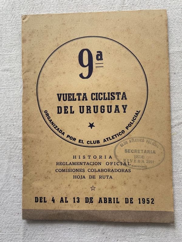Libro IX Vuelta Ciclista del Uruguay 1952 con Mapa de Etapas y Publicidad - imagen 1