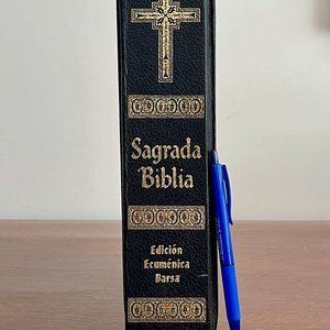 Sagrada Biblia Edición Ecuménica Barsa Antigua - imagen 1