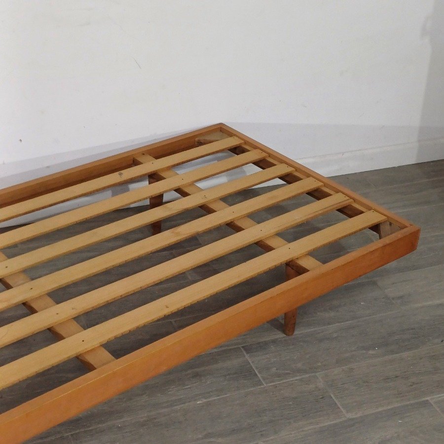 Cama turca de 1 plaza en pino, en buen estado - imagen 4