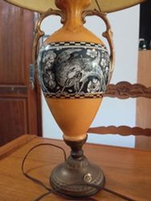 Lámpara de mesa decorativa - imagen 3