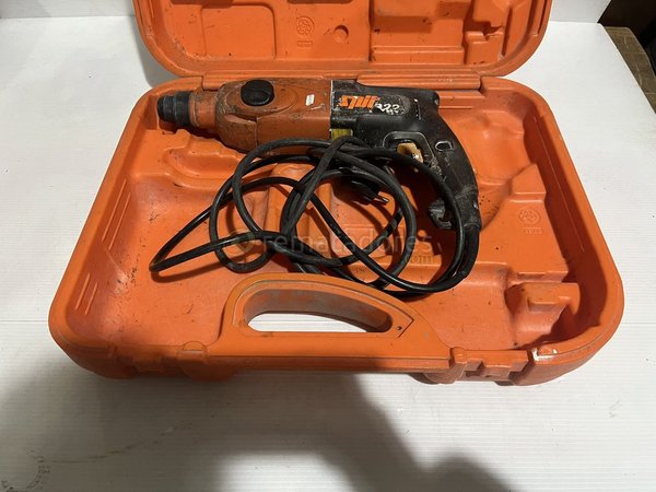 Taladro Percutor Skil con Maletín Naranja