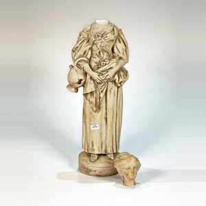 Lote anterior: Escultura de Dama en Mármol con Flores y Cabeza Suelta - 53 cm