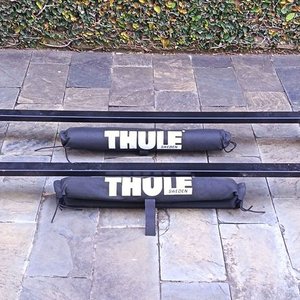 Lote siguiente: Barras de Techo Thule con Soportes de Gotero y Almohadillas Protectoras