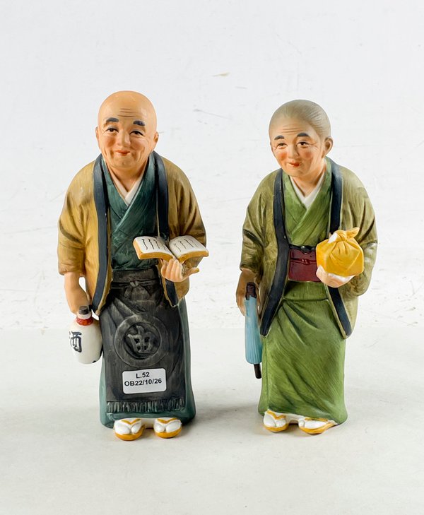 Pareja de Ancianos Orientales en Porcelana, Hechos en Japón - imagen 1
