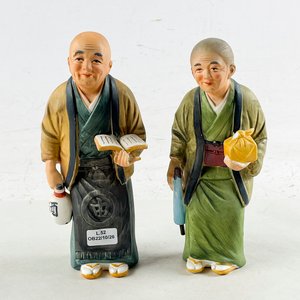 Lote anterior: Pareja de Ancianos Orientales en Porcelana, Hechos en Japón