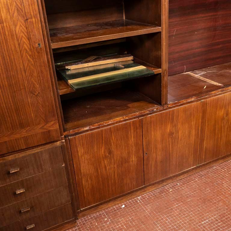 Mueble modular de 10 puertas y estantes con bar interior - imagen 2