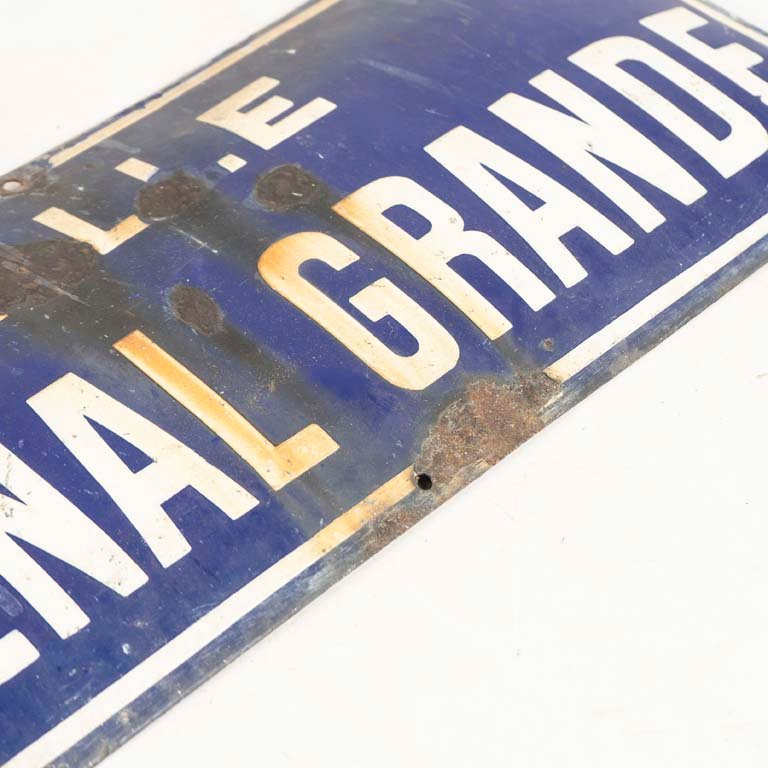 Item 2112396 - Image 1