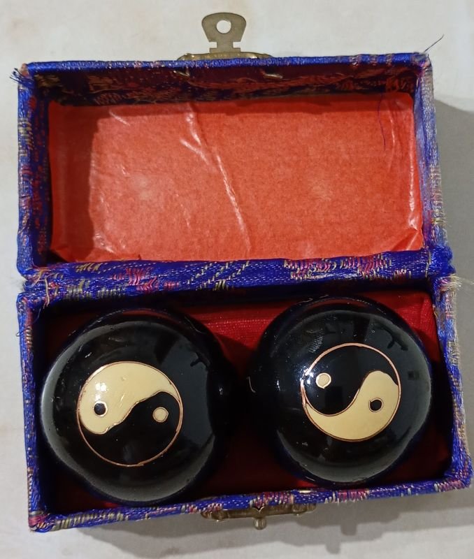 Esferas de Baoding para ejercitar las manos y reducir el estrés - imagen 2