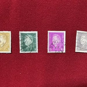 Lote siguiente: 4 Sellos Alemanes de Colección