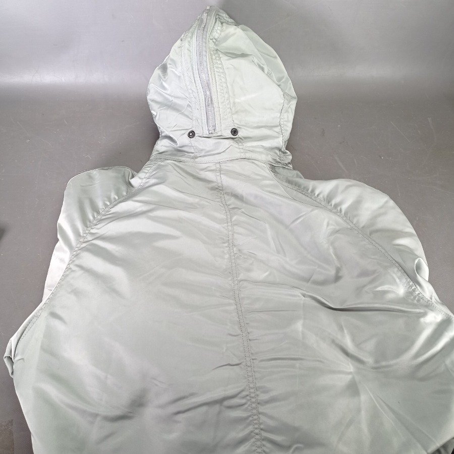 Campera americana marca Alfa en buen estado - imagen 7