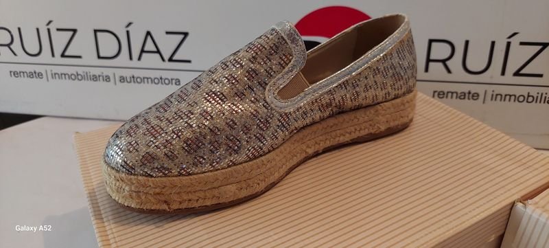Calzado de alta calidad para hombre - imagen 2