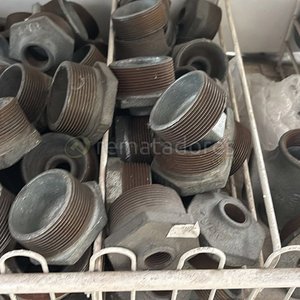 Lote siguiente: Lote de Conectores y Codos de Metal para Tuberías