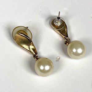 Lote de 5 Piezas de Bisutería: Cadenas con Colgantes y Caravanas - imagen 5