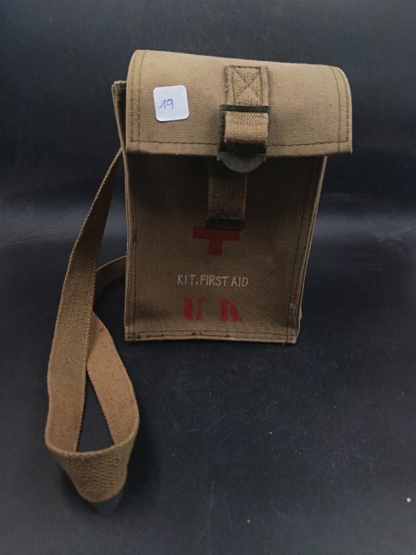 Bolso de Primeros Auxilios Militar "Kit First Aid" Caqui - imagen 1