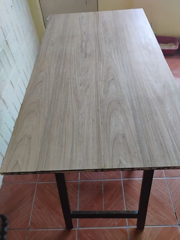 Escritorio de madera para oficina