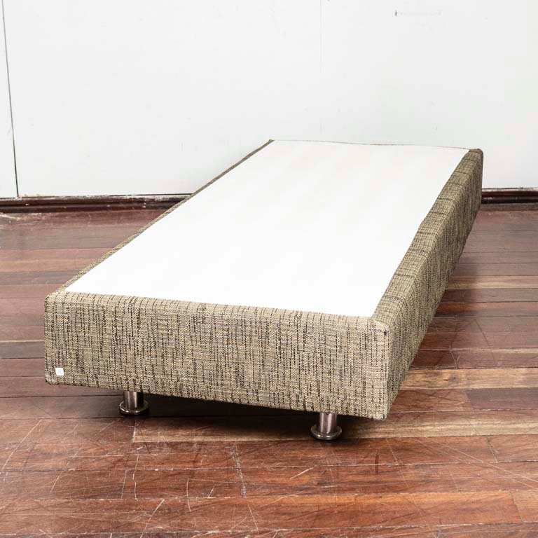 Item 2113910 - Image 0