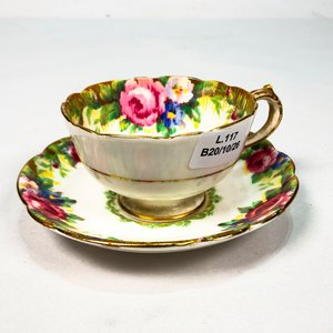 Taza y Platito de Porcelana Inglesa Paragon Floral "Tapestry Rose" con Guarda Dorada - imagen 2
