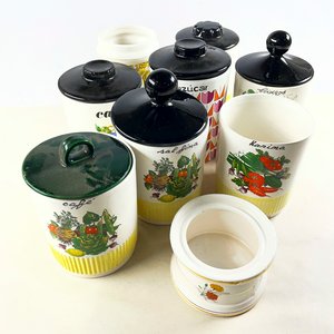 Lote siguiente: Lote de 8 Potes de Cerámica con Tapa para Cocina