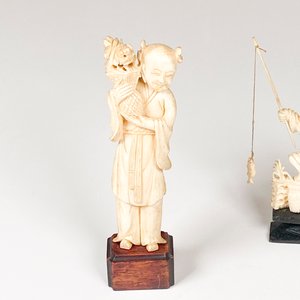 Tres Figuras de Marfil: Personajes y Pescador - imagen 4