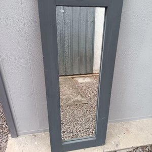 Lote siguiente: Espejo Rectangular Gris con Marco