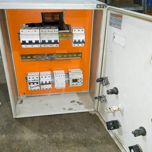 Lote anterior: Tablero Eléctrico Metálico con Térmicas y Pulsadores