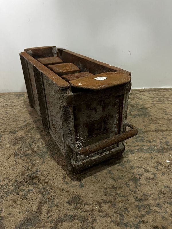 Molde para bloques con tres agujeros - imagen 4