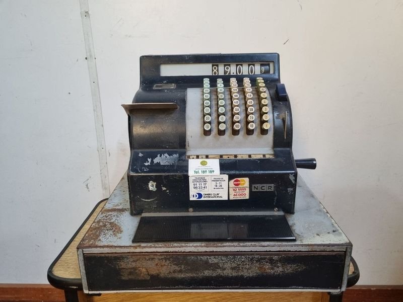 Antigua Caja Registradora NCR Vintage para Coleccionistas o Decoración