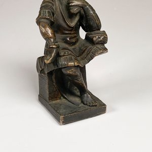 Figura de Bronce de Personaje Histórico, Firmada - imagen 4