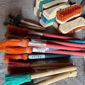 Lote de Cepillos y Escobillas de Limpieza - imagen 2