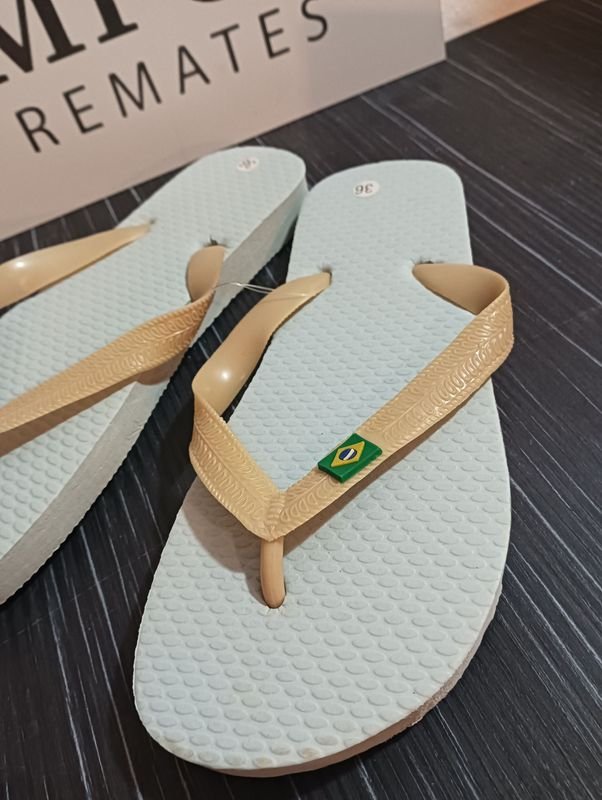 Sandalias tipo havaianas de buena calidad - imagen 2