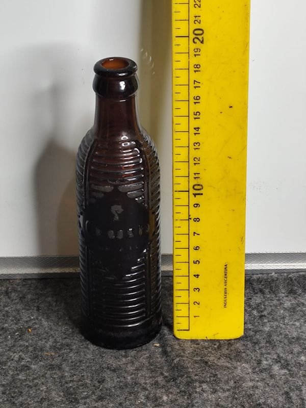 Botella Antigua de Vidrio Ámbar "Crush" - imagen 1