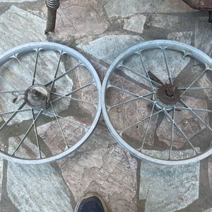 Bicicleta Antigua Top de Niño para Restaurar con Dos Juegos de Ruedas - imagen 3