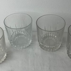 Juego de 4 Vasos Bajos para Whisky de Vidrio Prensado - imagen 2