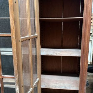Biblioteca Antigua de Roble con Vidrios Biselados - imagen 8
