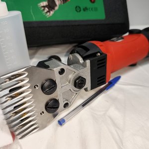 Esquiladora Eléctrica para Ganado con Valija y Accesorios - imagen 3