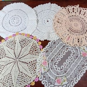 Lote de 5 Carpetas Vintage: Crochet, Macramé y Bordadas - imagen 1