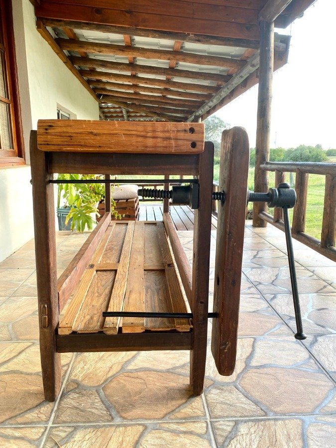 Banco carpintero antiguo de madera - imagen 5