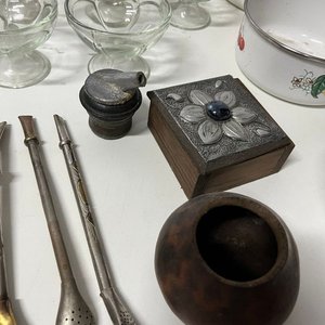Lote de Vajilla y Utensilios de Cocina: Olla de Loza, Vasos de Vidrio, Compoteras y Más - imagen 5