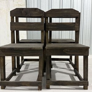 Juego de Mesa Rústica Rectangular con 4 Sillas de Madera Oscura - imagen 8