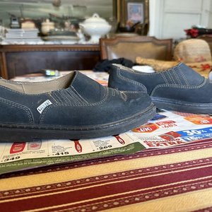 Mocasines Country de Cuero Oscuro con Pespuntes Decorativos - imagen 8