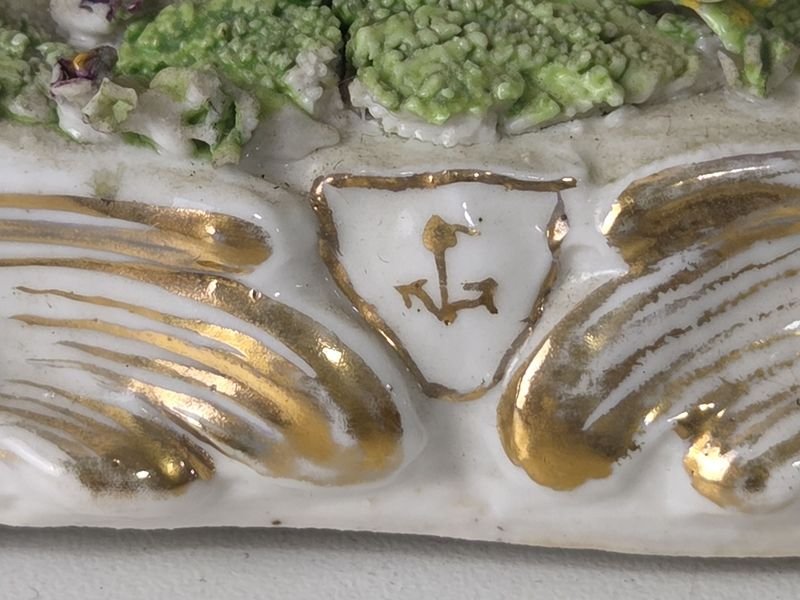 Pieza de porcelana policromada de Luigi Fabris, siglo XX - imagen 4