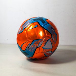 Lote de Tres Pelotas de Fútbol Varios Diseños - imagen 4
