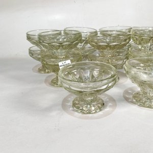 Doce Vasos Hialinos Tallados con Jarra de Cristal - imagen 3